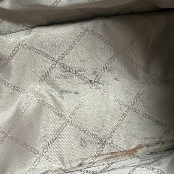 Michael Kors Heidi Large Logo Jacquard Tote Bag - Picture 6 of 7